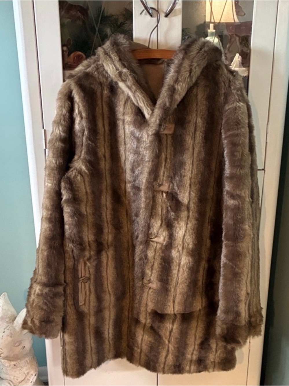 Dennis Basso sz m Faux Fur Suede Like Hooded Reversible Coat like new!